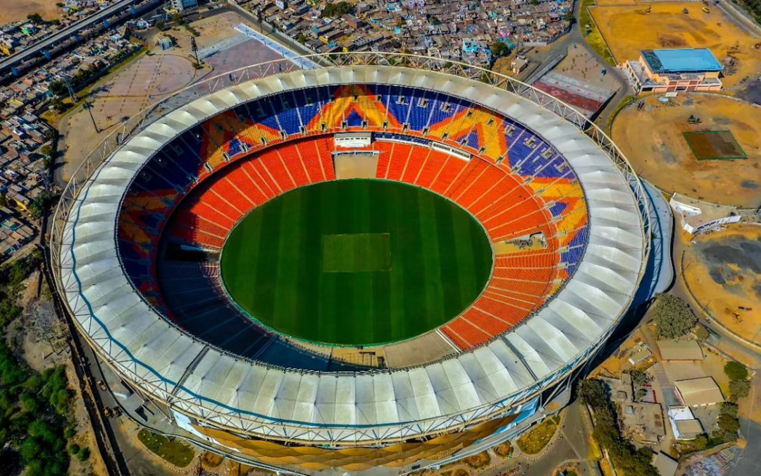 De 10 største sportsstadions i verden (opdateret i 2023)